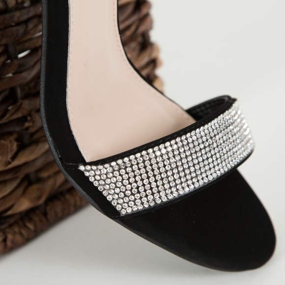 NEW🔥 Rhinestone Open Toe Ankle Strap Heel Sandal - Picture 5 of 5